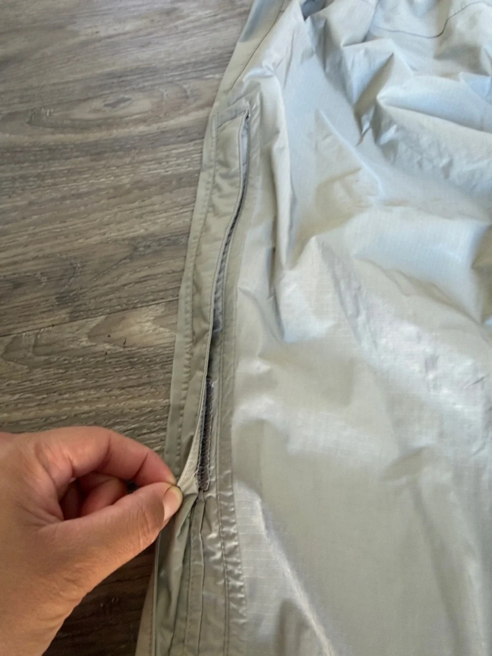 Patagonia Men's Shell Pants in Beige - Lightweight Water-Resistant Size: XS